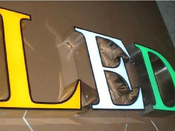 南充介绍LED招牌的基础知识。
